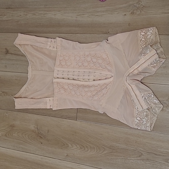 Ardyss International Women's Cream Shapewear Bodysuit Size 26 - Picture 3 of 5